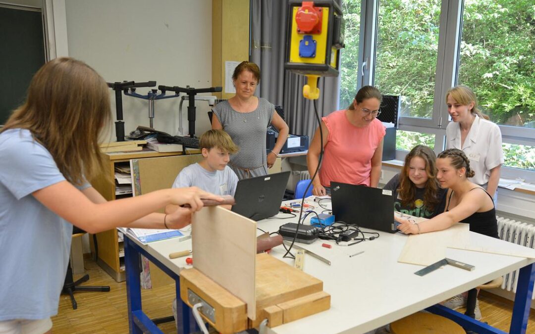 Hackdays am EAG – Projekt „Make Your School – Eure Ideenwerkstatt“