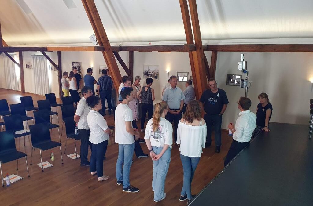 Ingenieurinnen und Ingenieure von morgen feiern erfolgreichen Abschluss der Schüler-Ingenieur-Akademie am Ernst- Abbe- Gymnasium